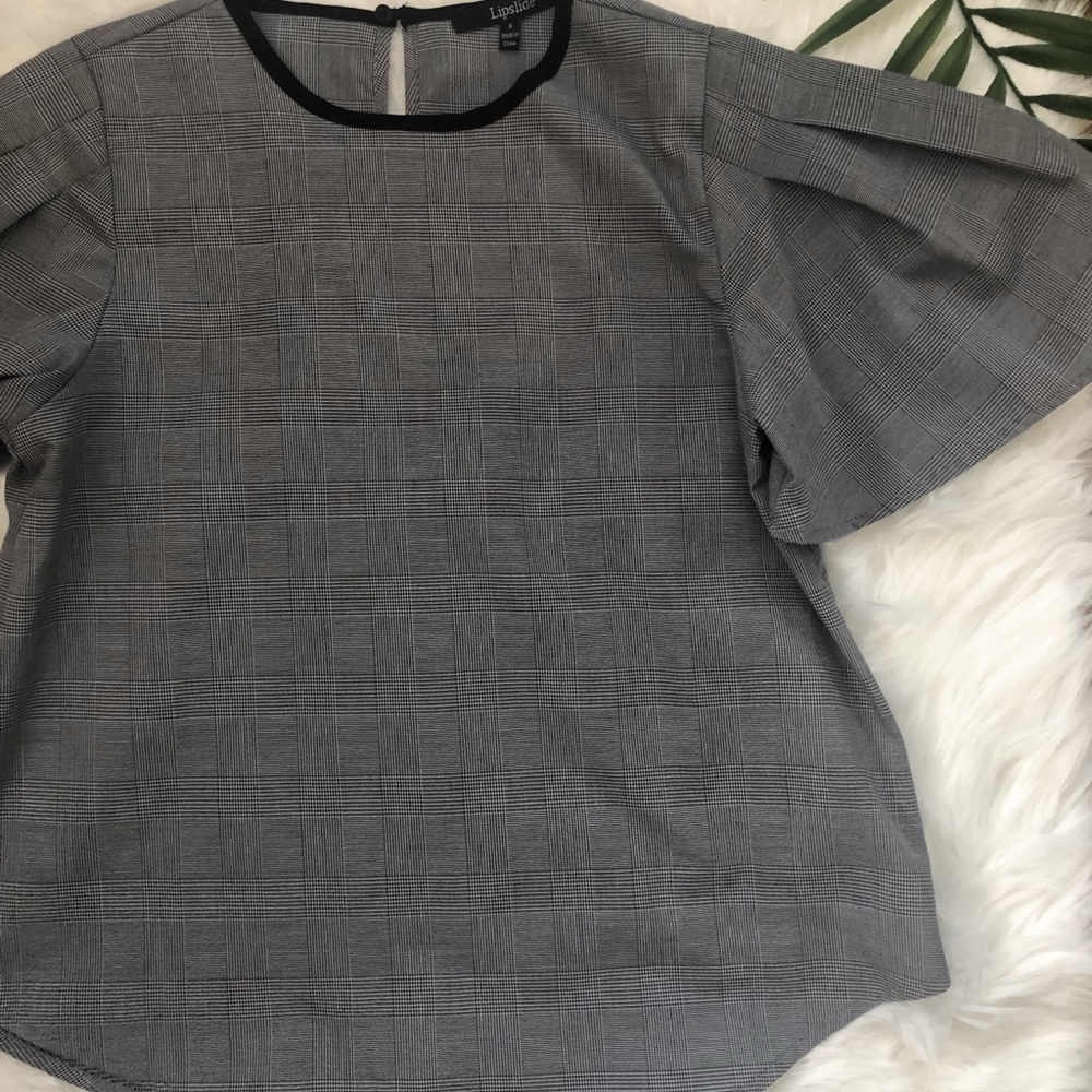 💜 Plaid Tulip sleeve Top
